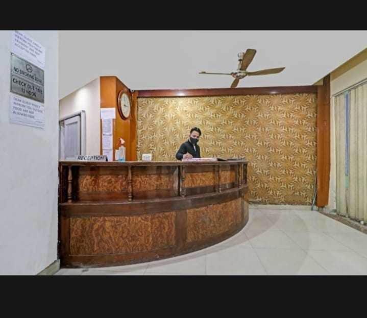 Super Hotel O Global New Delhi Buitenkant foto