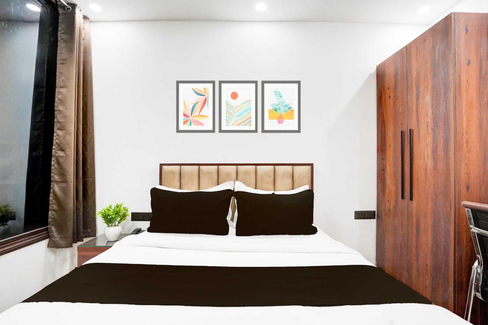Super Hotel O Global New Delhi Buitenkant foto