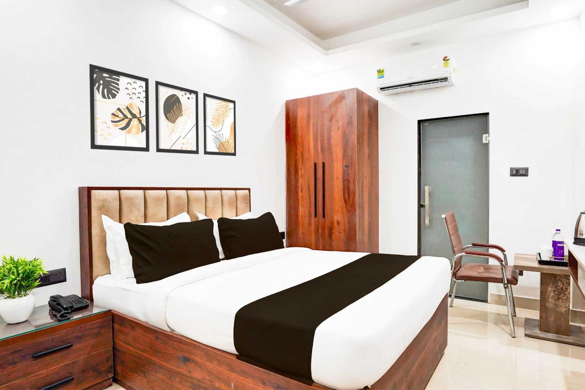 Super Hotel O Global New Delhi Buitenkant foto
