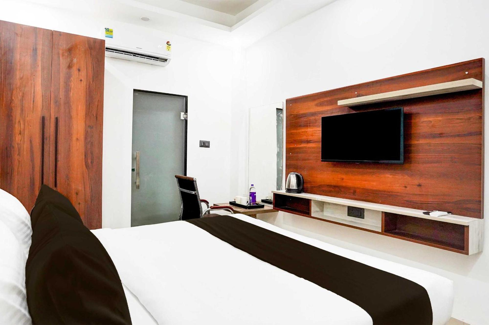 Super Hotel O Global New Delhi Buitenkant foto