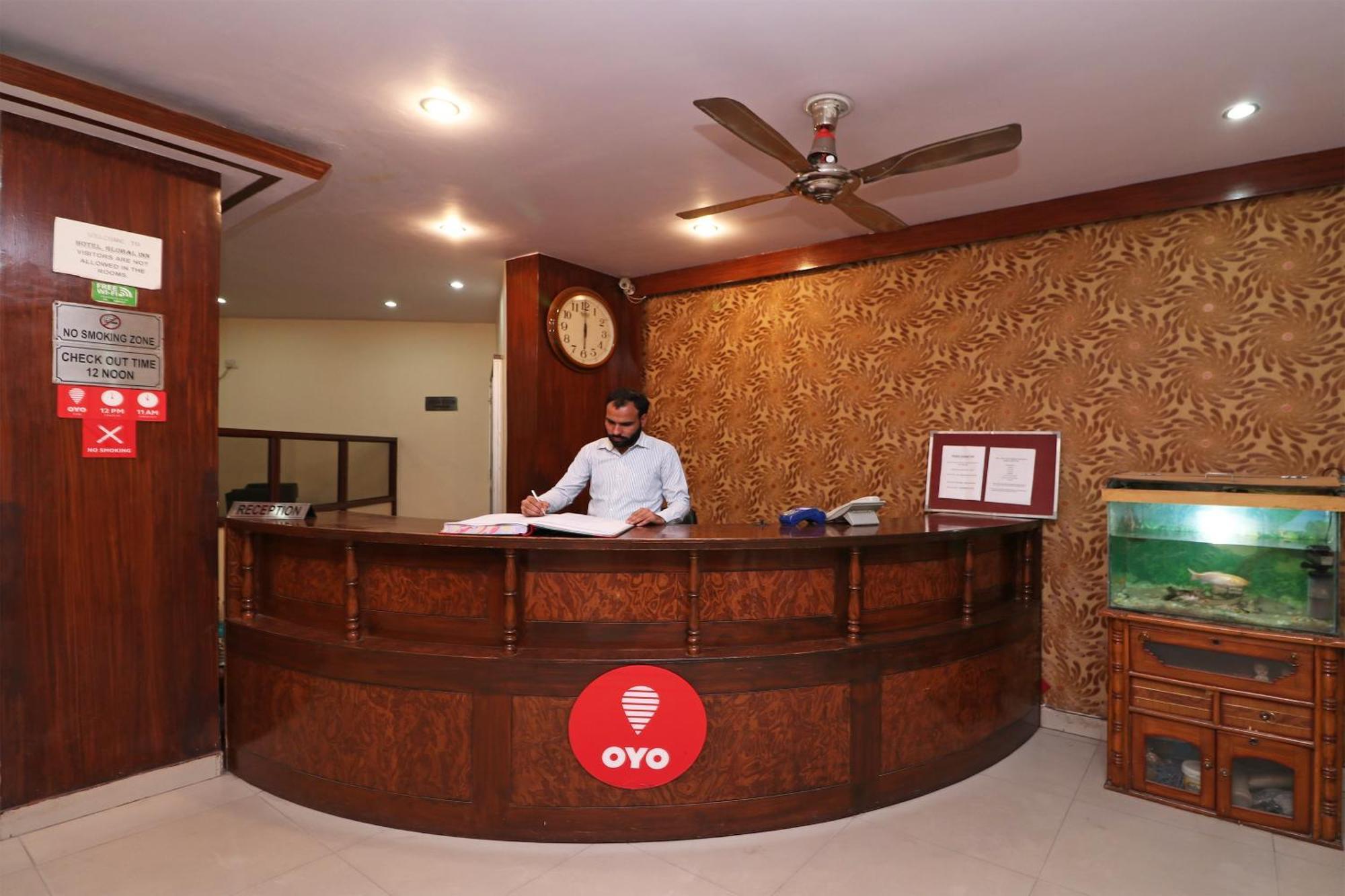 Super Hotel O Global New Delhi Buitenkant foto