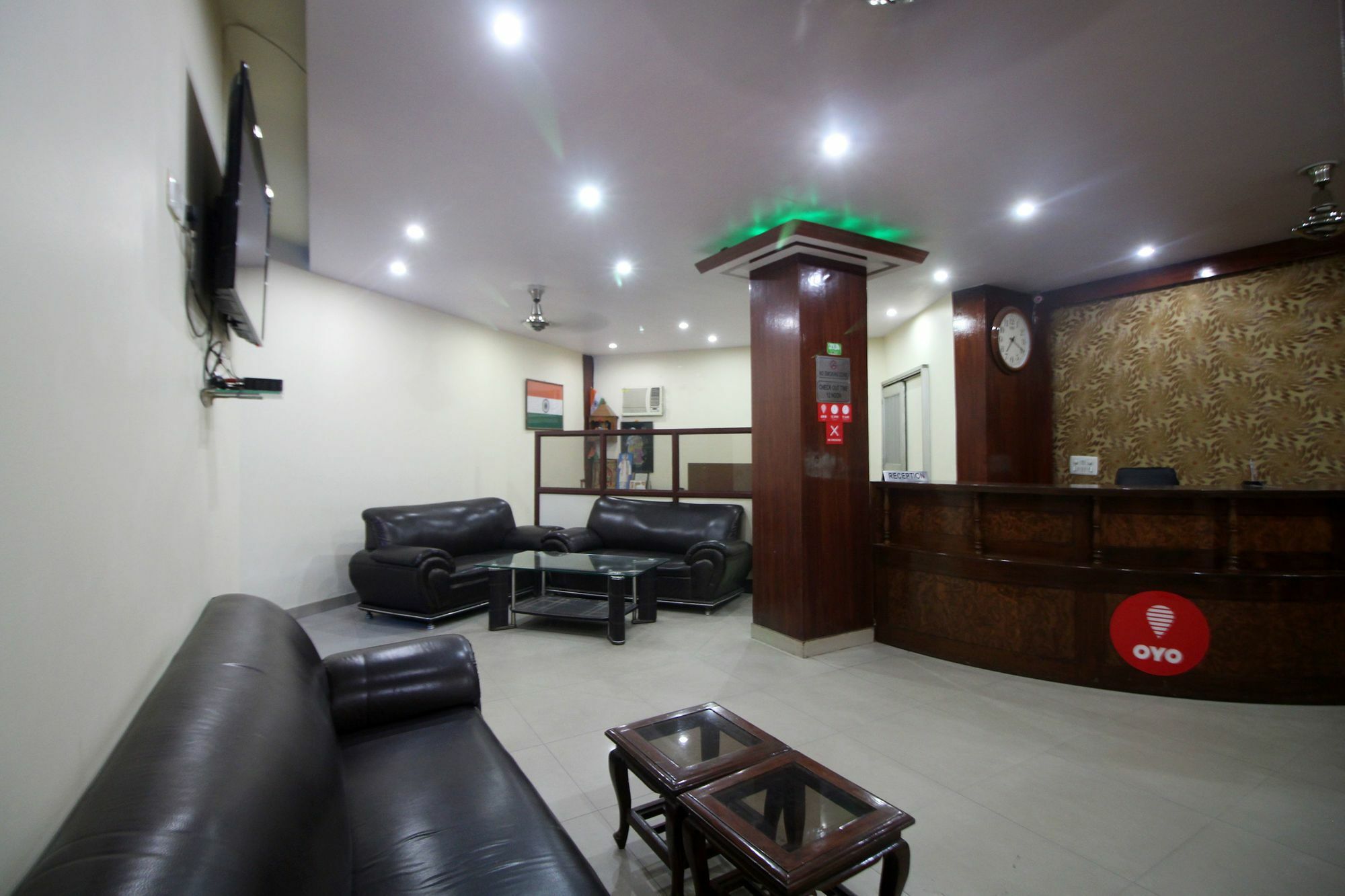 Super Hotel O Global New Delhi Buitenkant foto