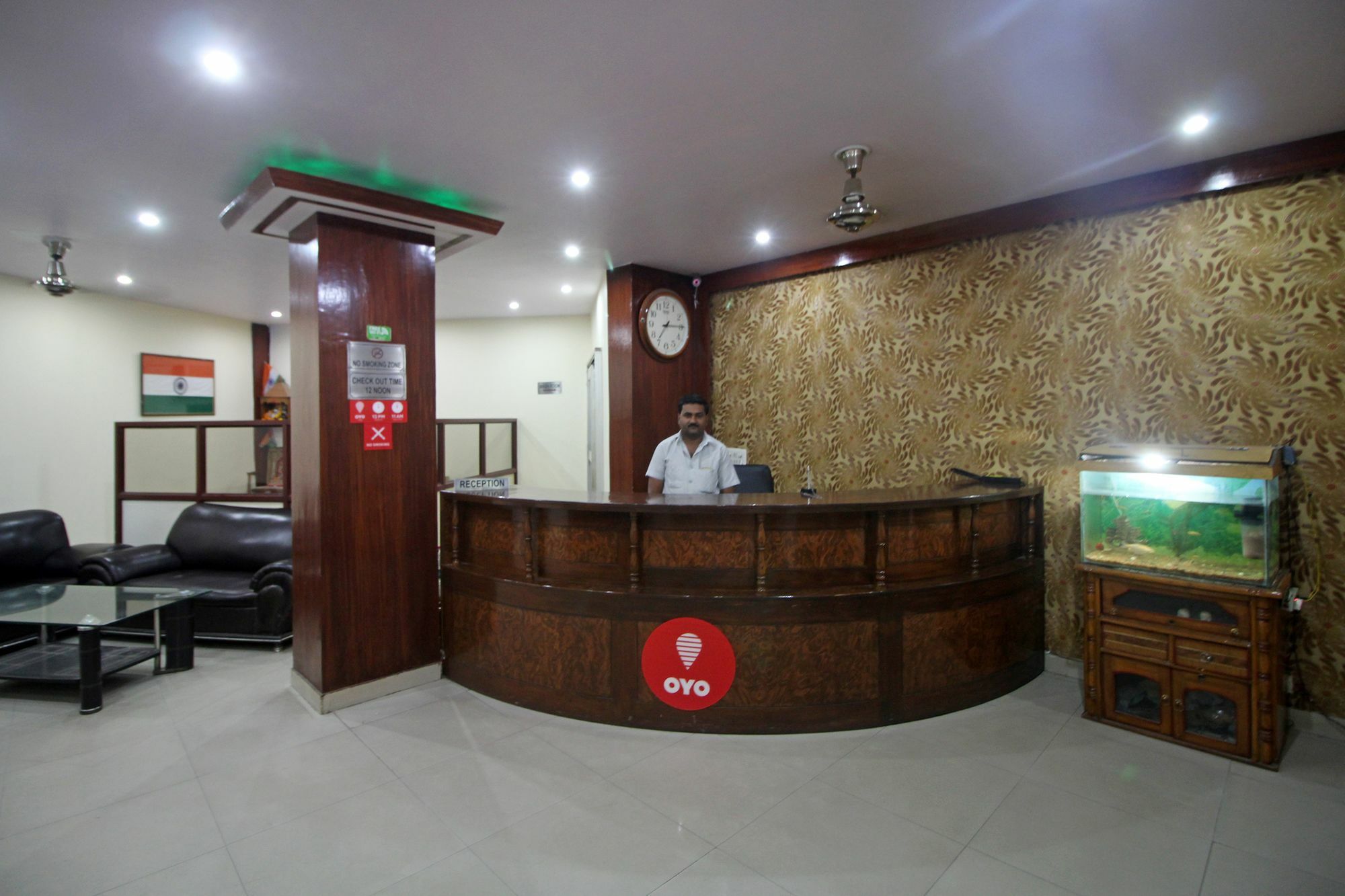 Super Hotel O Global New Delhi Buitenkant foto