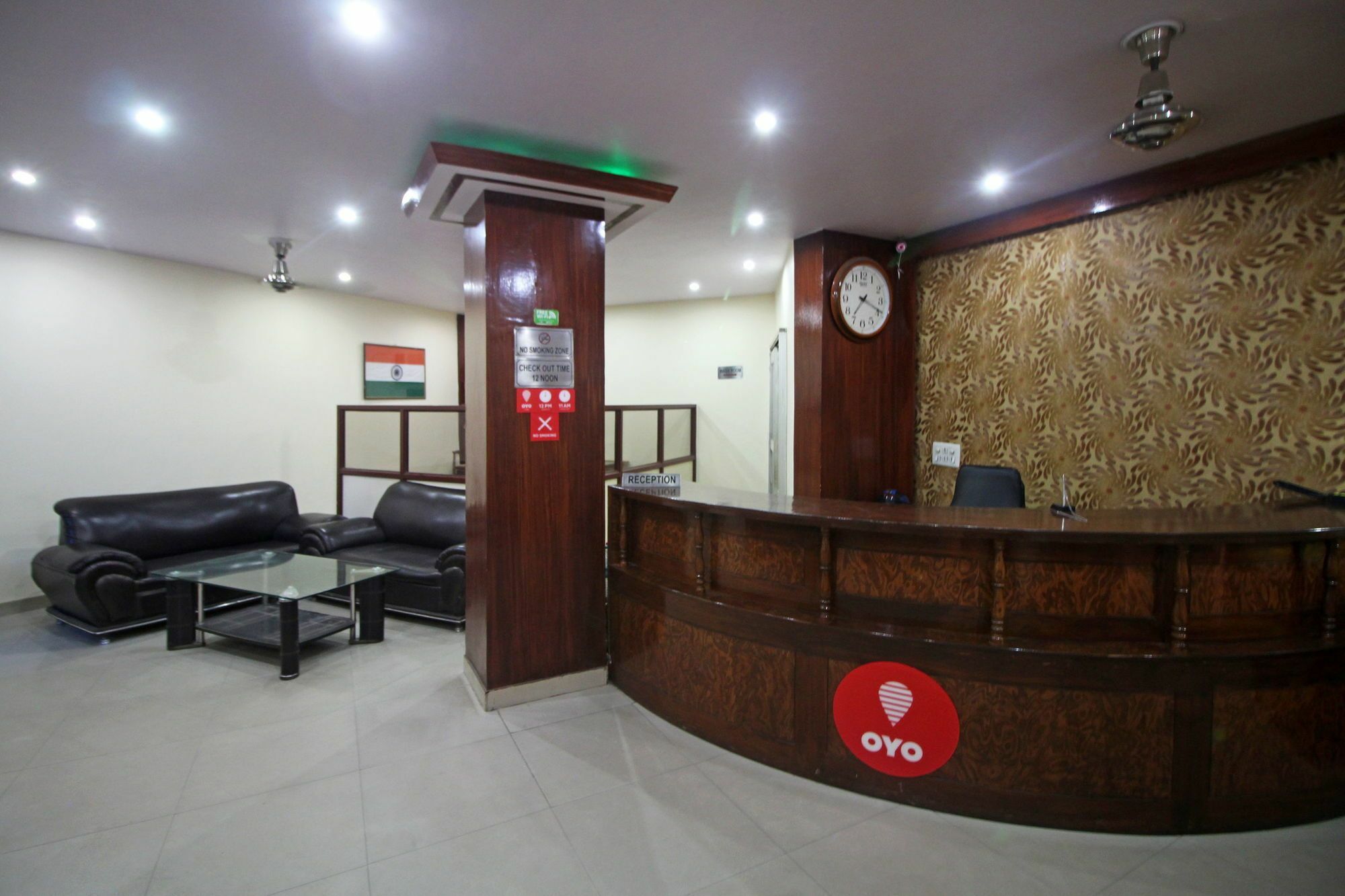 Super Hotel O Global New Delhi Buitenkant foto